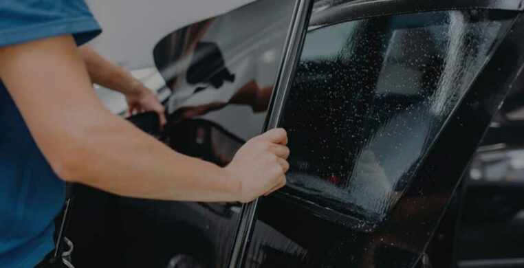 Cara-Pasang-Kaca-Film-Mobil-Dengan-Baik-dan-Benar